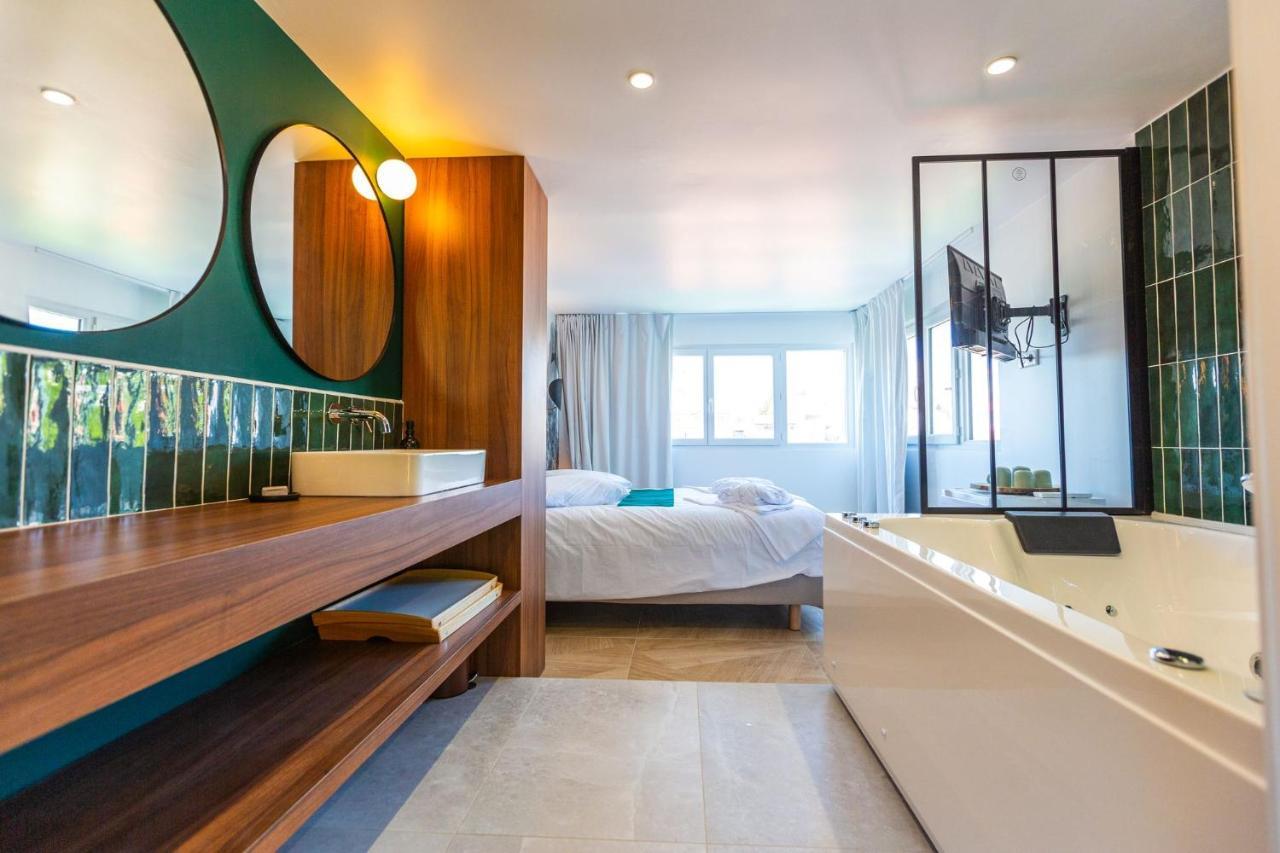 Love Room Du Mont D'Or - Baignoire Spa - Minibar Offert Marseille Luaran gambar